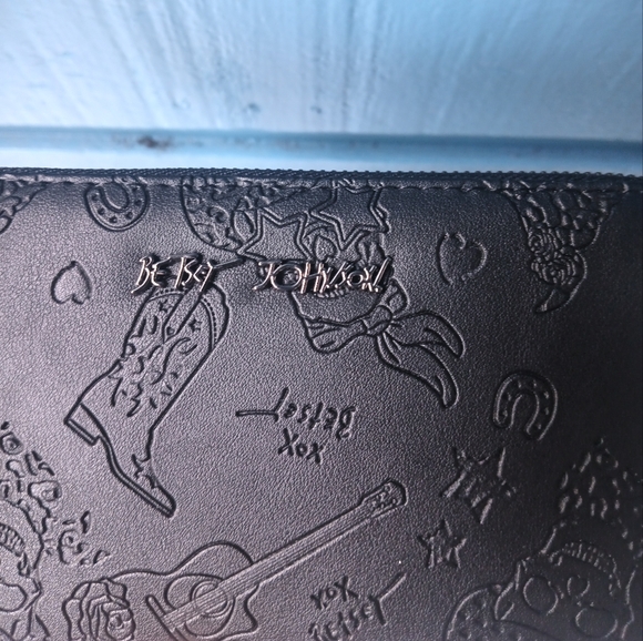 Betsey Johnson Black Embossed Travel Wallet - Picture 16 of 16